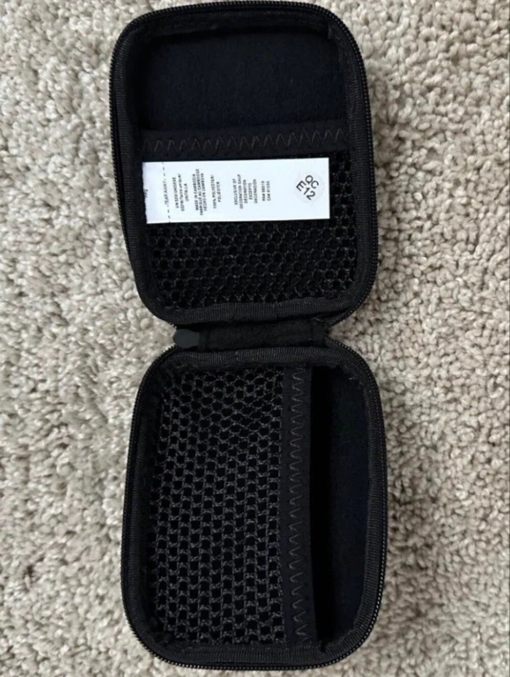Price Firm❤️UNDER ARMOUR❤ STORM WATER RESISTANT CONTAIN MICRO CASE